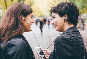 Análise revela que rádio gera mais exposição para músicas do que plataformas digitais