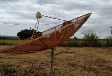 QUADROS VÊ SOLUÇÃO DA TV DIGITAL COMO CAMINHO PARA A FAIXA DE 3,5 GHZ, MAS HÁ MUITOS PROBLEMAS