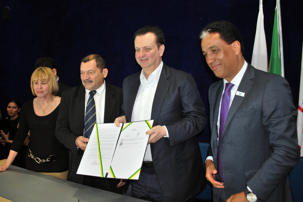 META É CONCLUIR A MIGRAÇÃO DE RÁDIOS AM PARA FM ATÉ 2020, DIZ MINISTRO