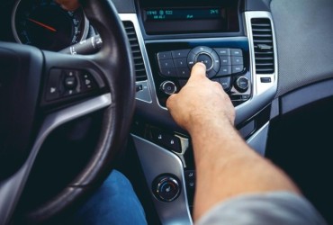 Estudo aponta que 91% dos motoristas confiam no rádio local para notícias urgentes