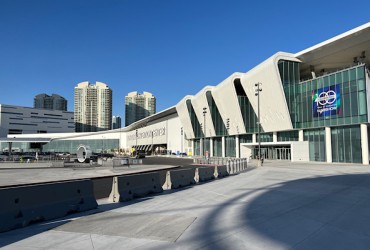 NAB Show 2024 vai destacar temas como uso de IA pelo rádio, carros conectados e geração de novas receitas