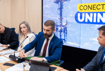 Sessão pública do Ministério das Comunicações retoma licitações de outorgas de rádio e TV paradas há 11 anos