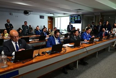 Proposta aprovada na reunião desta terça segue para a Comissão de Constituição e Justiça - Foto: Saulo Cruz/Agência Senado