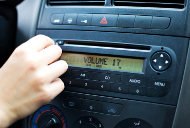 RADIO É A FUNÇÃO DOS SISTEMAS DE INFOTAINMENT QUE MENOS DISTRAI OS MOTORISTAS
