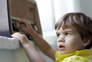 Projeto de lei que tramita na Câmara dos Deputados quer impedir aumento de volume em propagandas no rádio e na TV