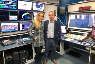 A presidente do SindiRádio - Sindicato das Empresas de Rádio e TV do Rio Grande do Sul -, Christina Gadret, visitou no último sábado, 21, o Grupo A Platéia, em Santana do Livramento.