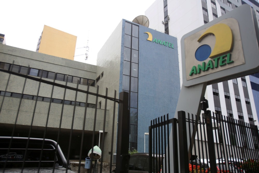Anatel divulga nova consulta pública com adaptações de outorgas da migração OC-FM em vários estados