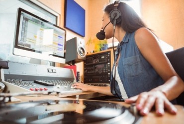Estudo revela a importância dos comunicadores no rádio e destaca desafios do setor