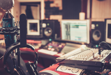 Ministério das Comunicações lança licitação para novas emissoras de rádio e TV após 15 anos