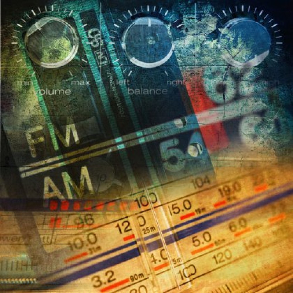 ANATEL E MCTIC CRITICAM PLS QUE FAVORECEM RÁDIOS COMUNITÁRIAS