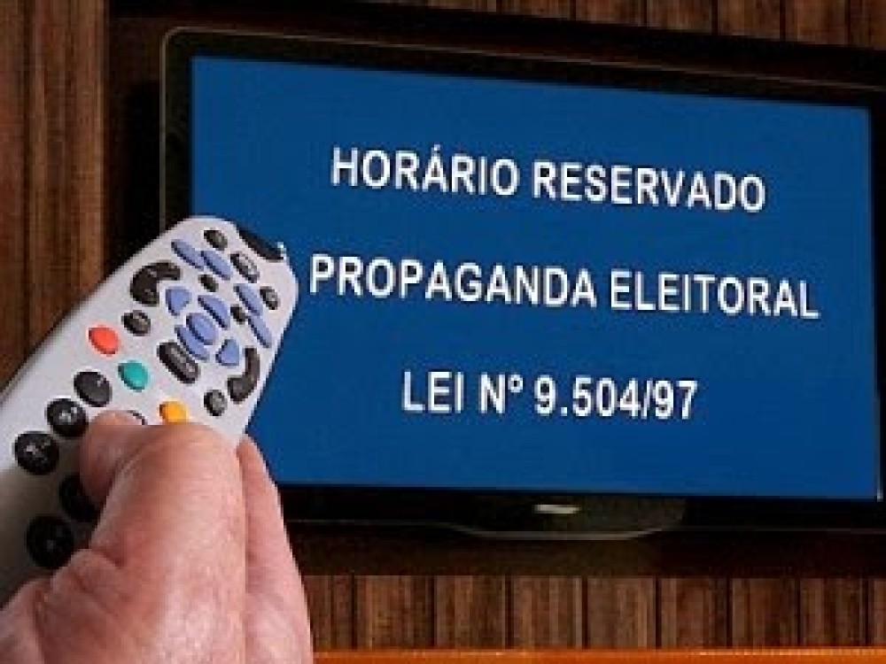 COMISSÃO DA CÂMARA APROVA REDUÇÃO DO TEMPO DE PROPAGANDA ELEITORAL
