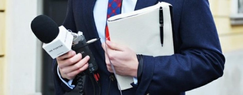 Jornalistas também poderão portar arma, conforme decreto assinado por Bolsonaro