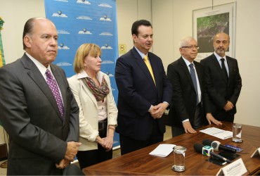 MINISTRO FAZ APELO À POPULAÇÃO DO RIO DE JANEIRO PARA ACELERAR A DIGITALIZAÇÃO DA TV