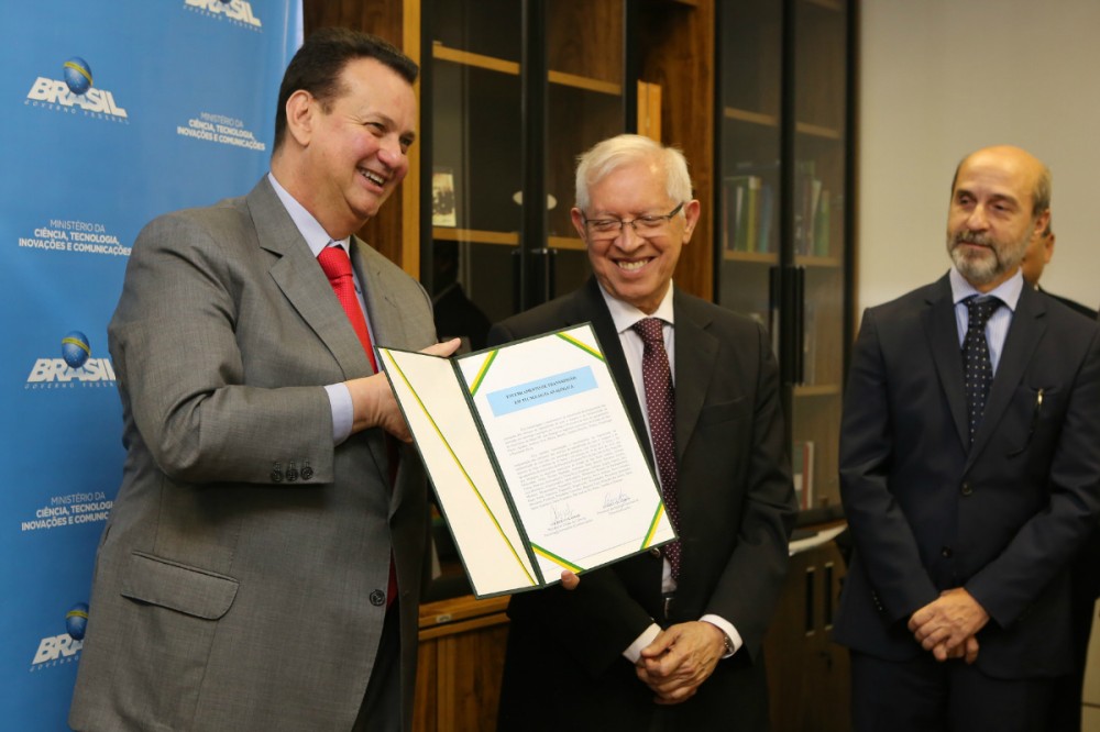 IMPLANTAÇÃO DA TV DIGITAL JÁ BENEFICIA 90 MILHÕES DE BRASILEIROS EM 555 MUNICÍPIOS