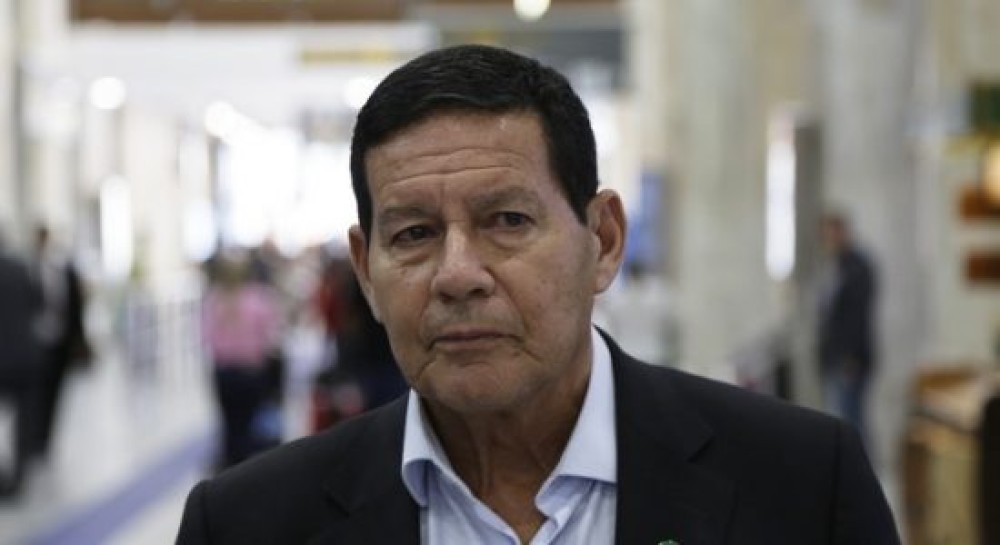 GOVERNO BOLSONARO NÃO DEFINIU ONDE FICAM AS COMUNICAÇÕES; SGDC PERMANECE ESTATAL, DIZ MOURÃO