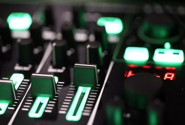 EDIÇÃO ESPECIAL DO PAINEL TUDORADIO.COM REALIZA UM BALANÇO DO RÁDIO EM 2017