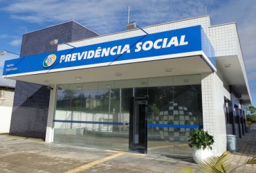 APOSENTADORIA POR IDADE SÓ PODERÁ SER PEDIDA POR TELEFONE OU INTERNET A PARTIR DO DIA 21