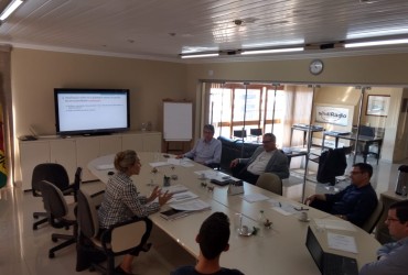 SINDIRÁDIO REALIZA REUNIÃO DE DIRETORIA EM PORTO ALEGRE