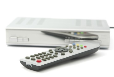 PROPOSTA DE REVISÃO DA REGULAMENTAÇÃO DO SEAC RETIRA OBRIGATORIEDADE DE CAIXA HÍBRIDA