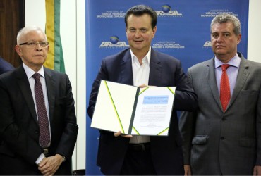 DESLIGAMENTO DO SINAL ANALÓGICO É EXPERIÊNCIA DE SUCESSO INTERNACIONAL, DESTACA MINISTRO