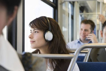 Estudo mostra que an&uacute;ncios em podcasts de &aacute;udio superam YouTube em at&eacute; 25% e refor&ccedil;am for&ccedil;a do &aacute;udio digital e do r&aacute;dio