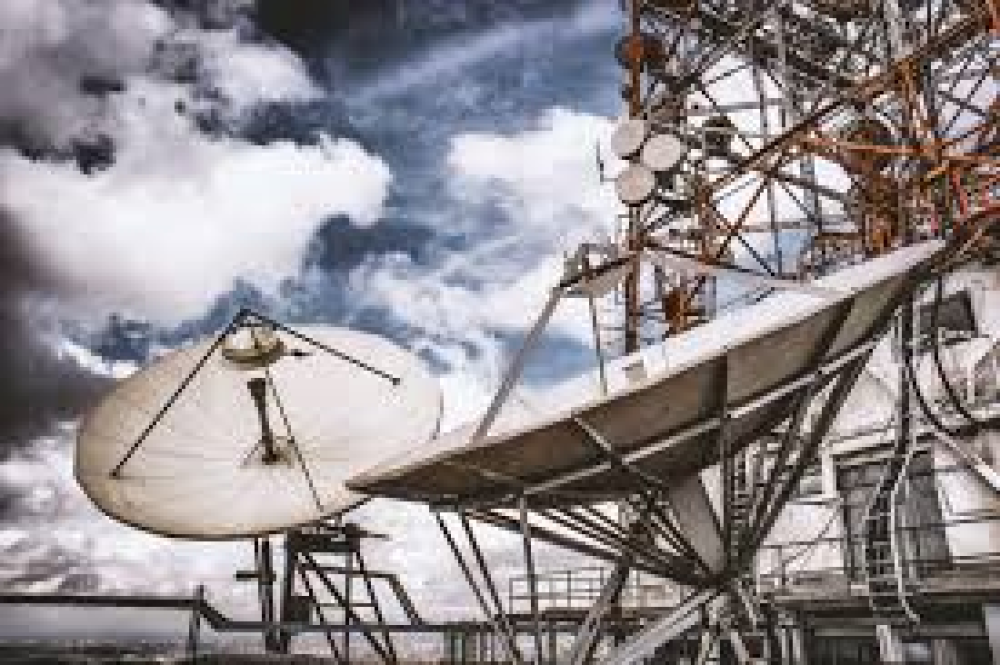 ABERTO CHAMAMENTO PÚBLICO PARA EXPLORAÇÃO DE SATÉLITE BRASILEIRO