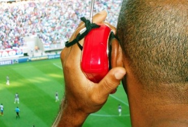 SindiRádio esclarece sobre uso de rádio portátil em estádios de futebol